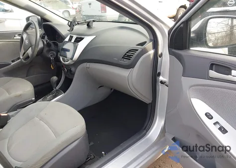 2014 Hyundai Accent Gls z USA, uszkodzony, nr VIN KMHCT4AE6EU713308